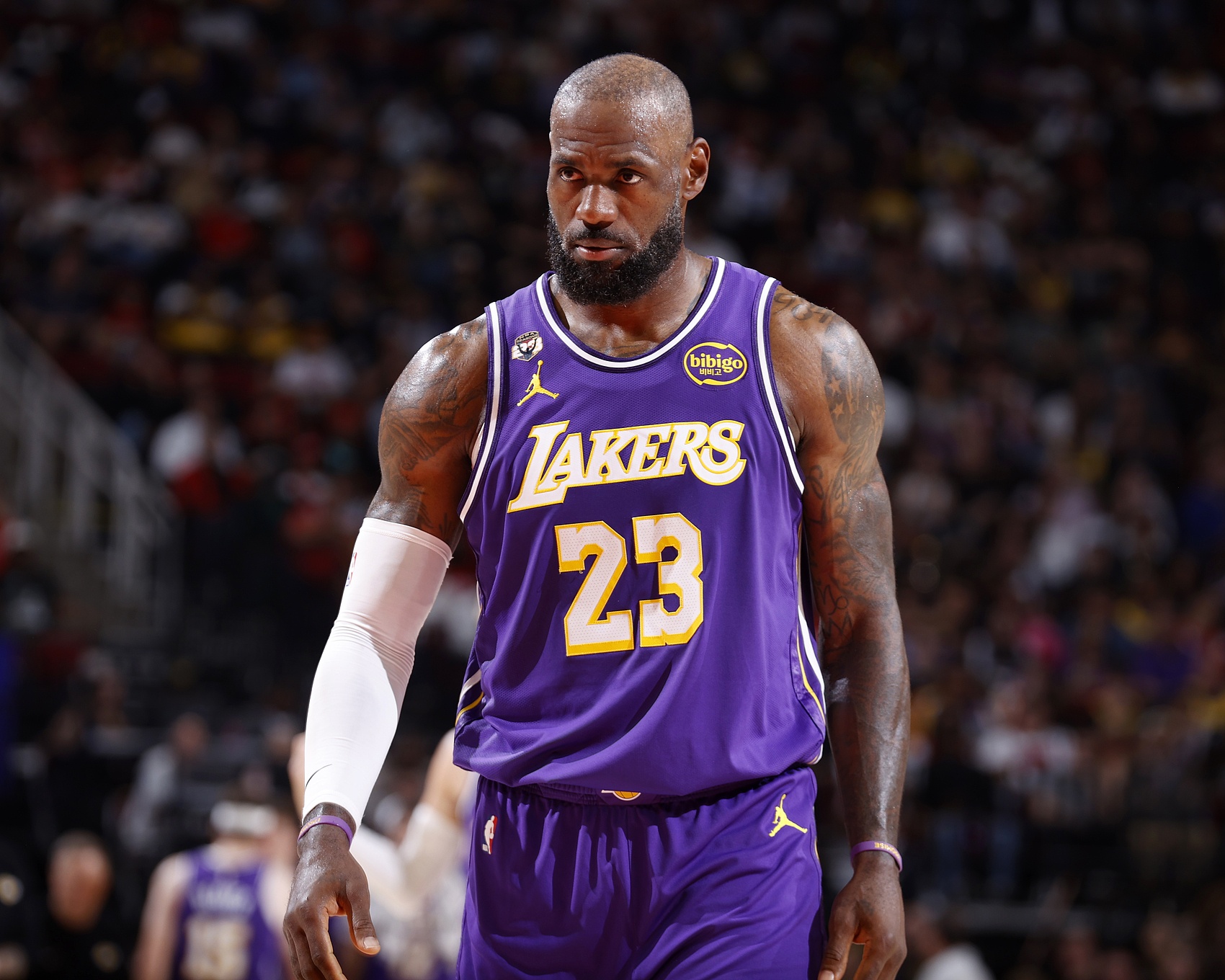 九游电脑版-A·史密斯：湖蜜永远无法像骑蜜那样爱戴老詹 他不是科比&amp;魔术师